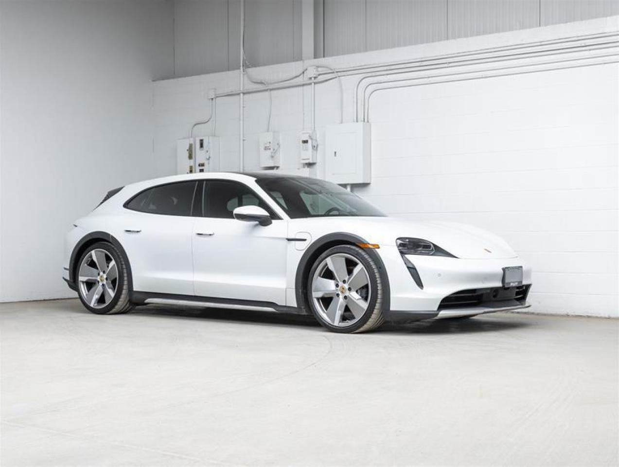 2021 Porsche Taycan  Photo