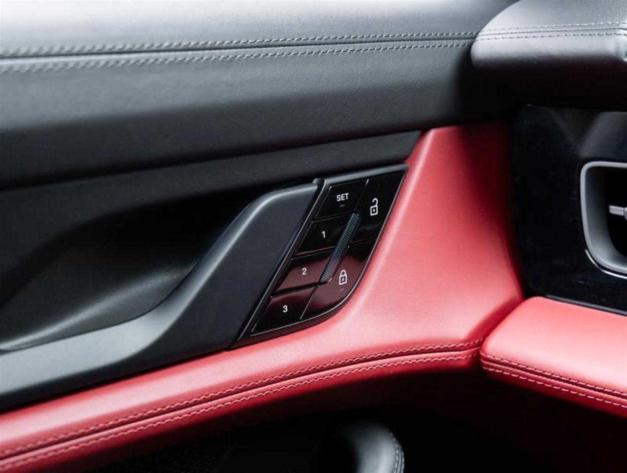 2021 Porsche Taycan  Photo