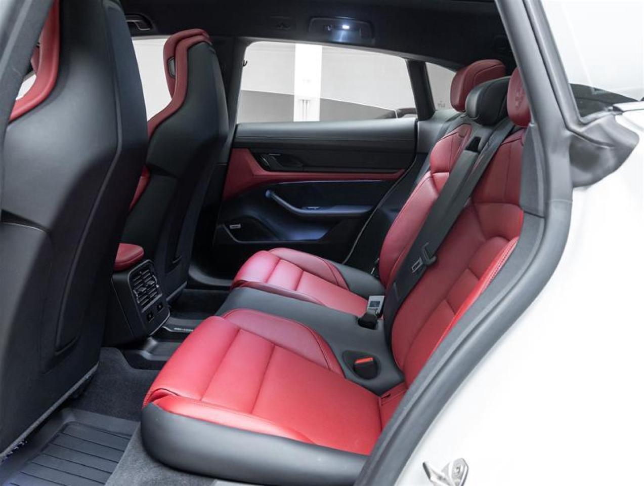 2021 Porsche Taycan  Photo