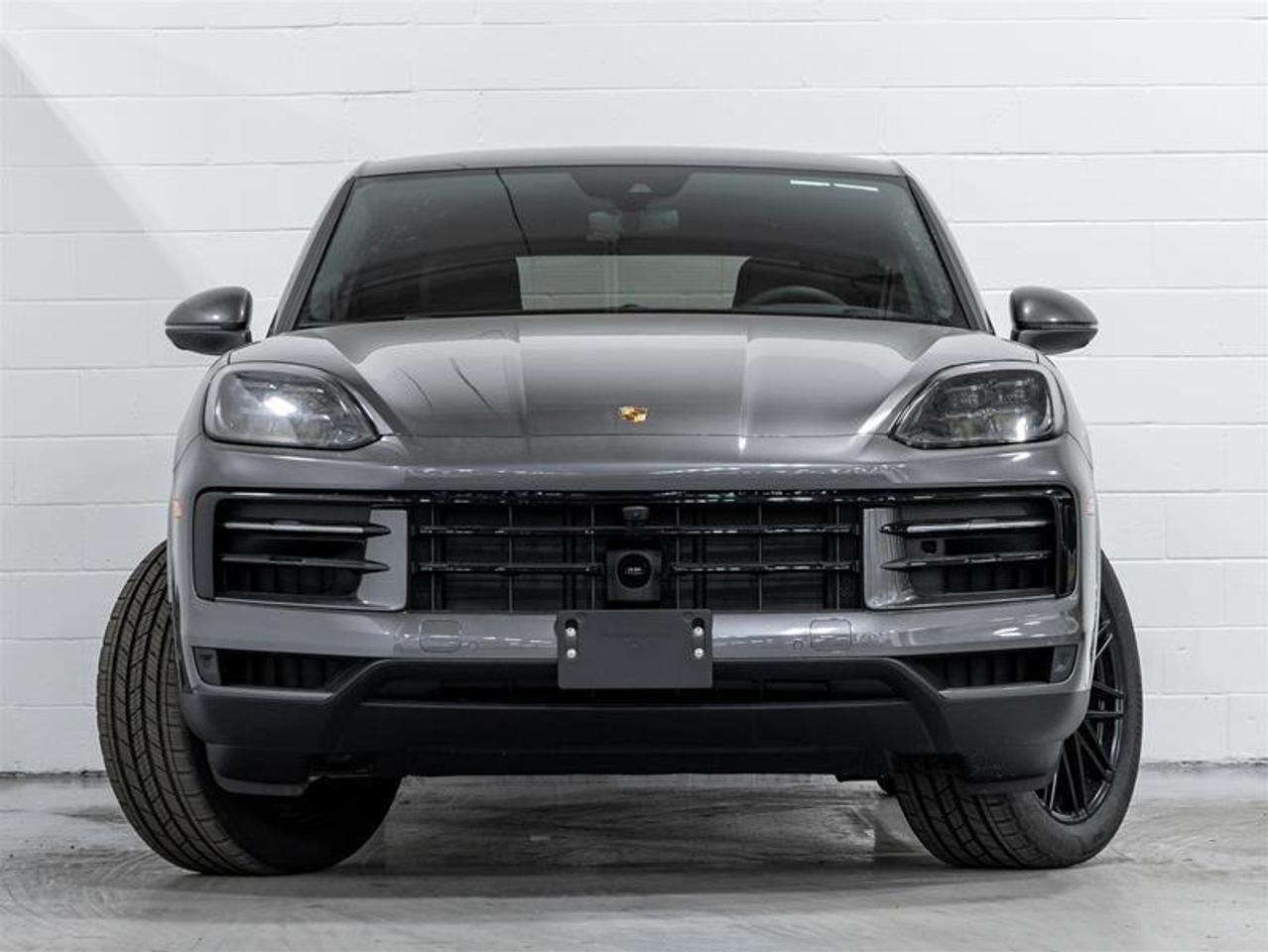 2025 Porsche Cayenne  Photo