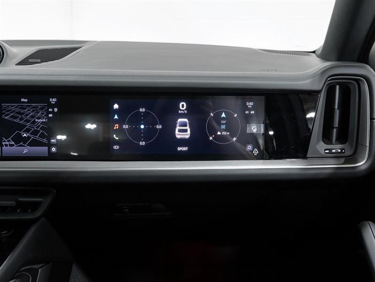 2025 Porsche Cayenne  Photo