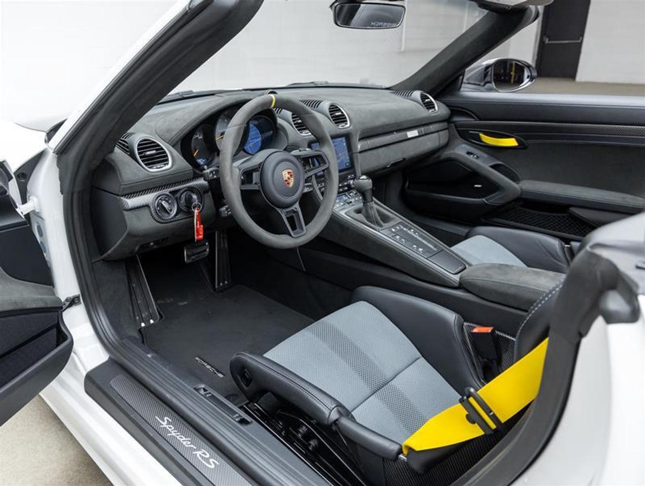 2024 Porsche 718 Spyder  Photo