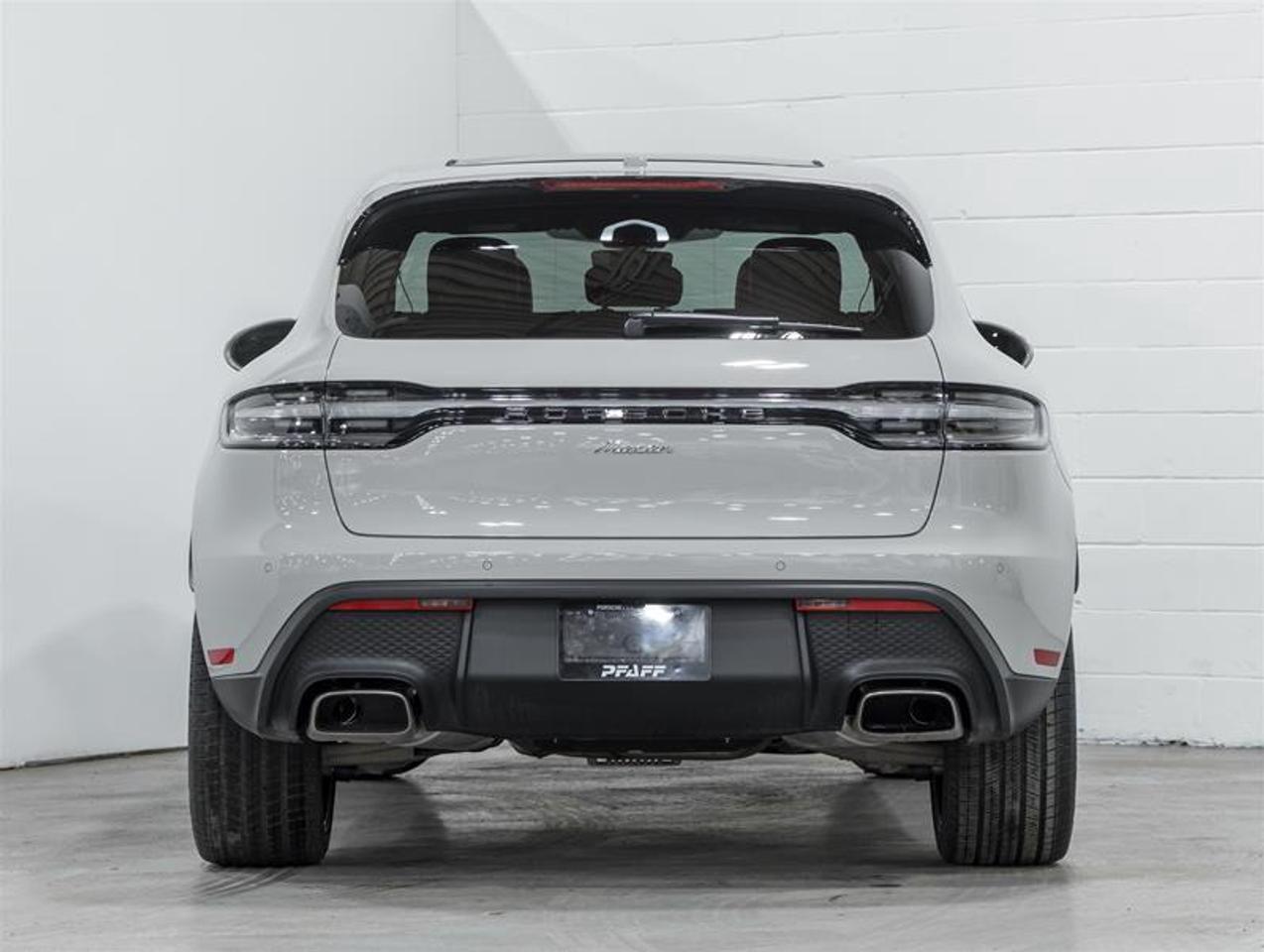 2026 Porsche Macan  Photo
