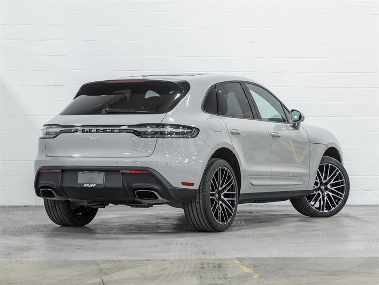 2026 Porsche Macan  Photo