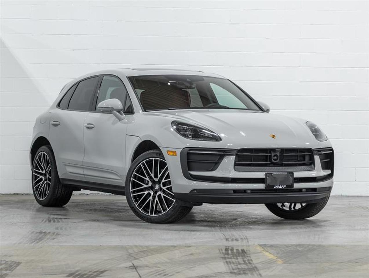 2026 Porsche Macan  Photo