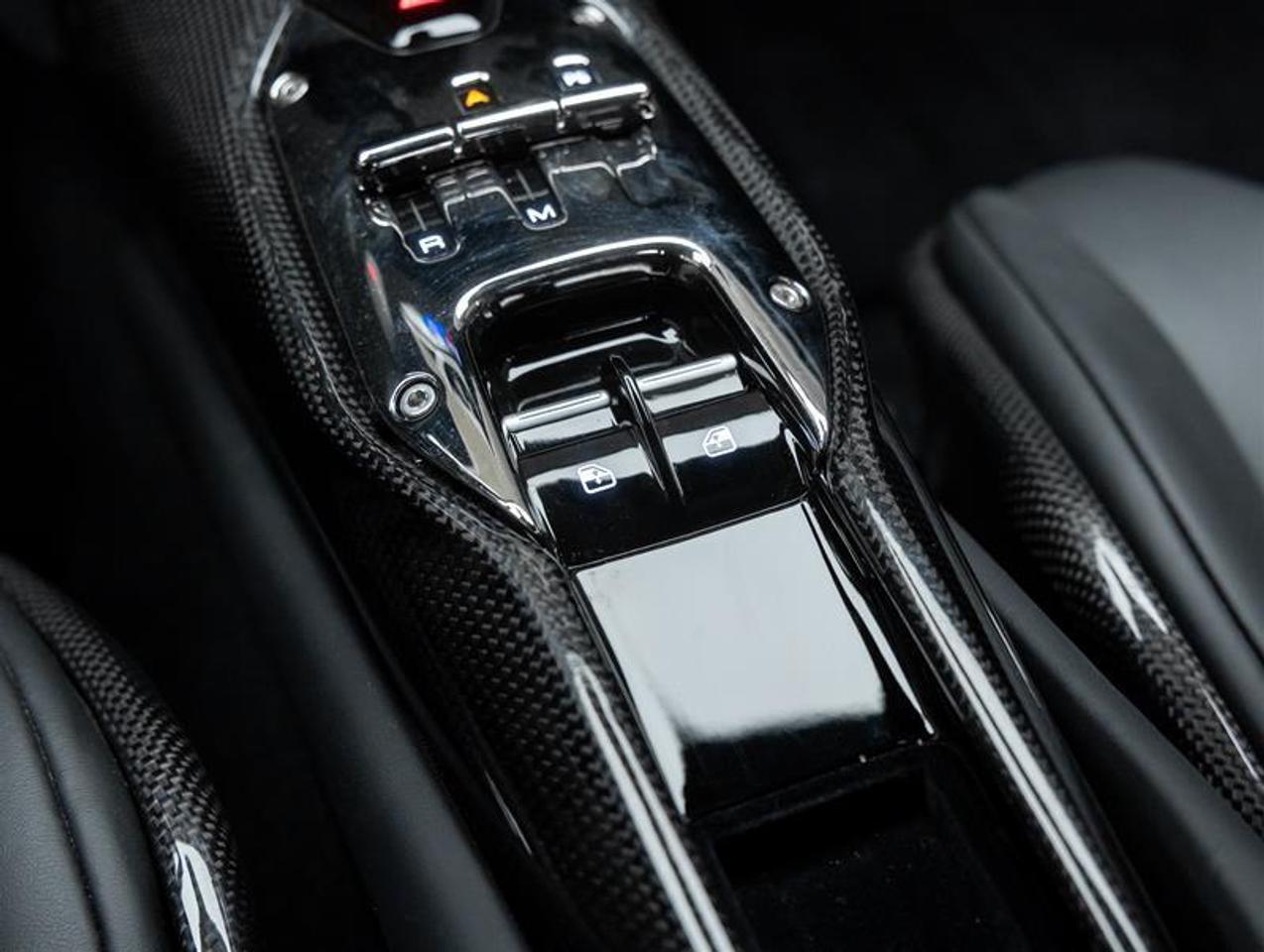 2023 Ferrari 296 GTB  Photo