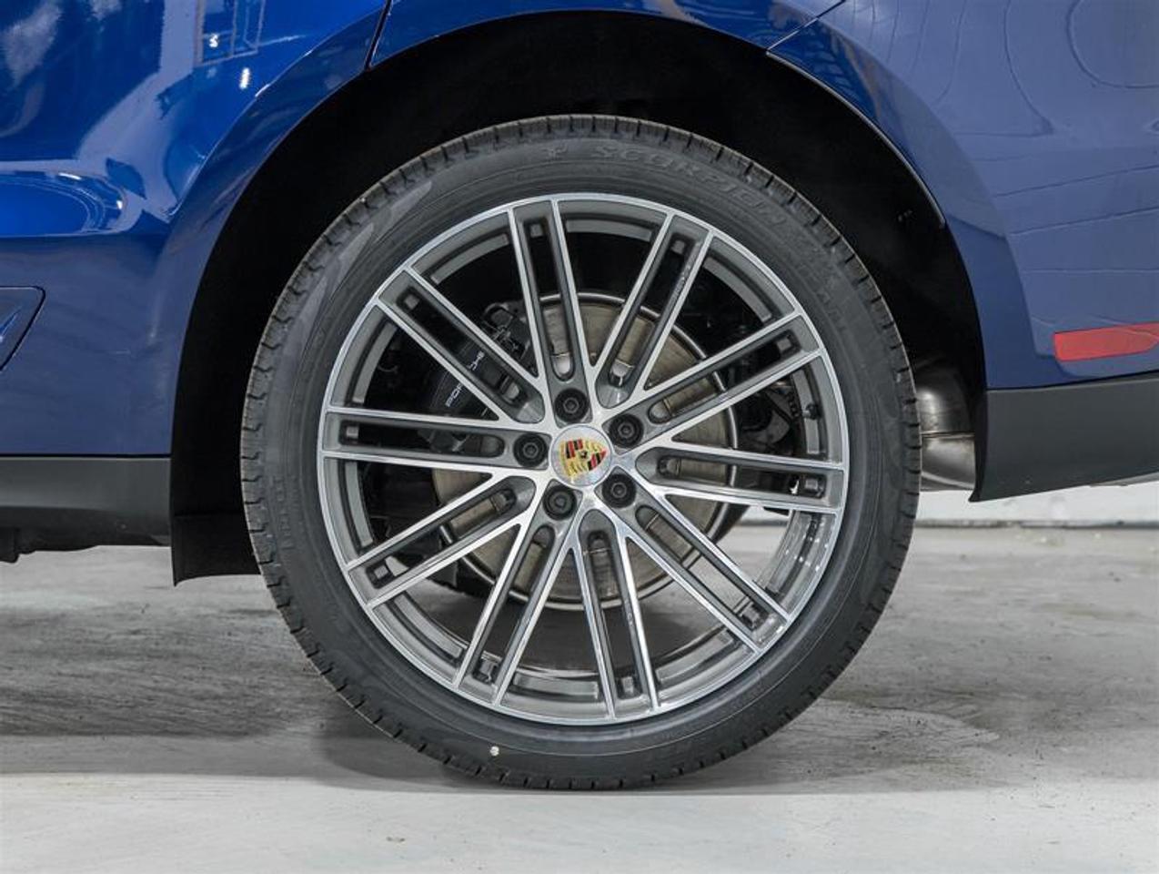 2026 Porsche Macan  Photo