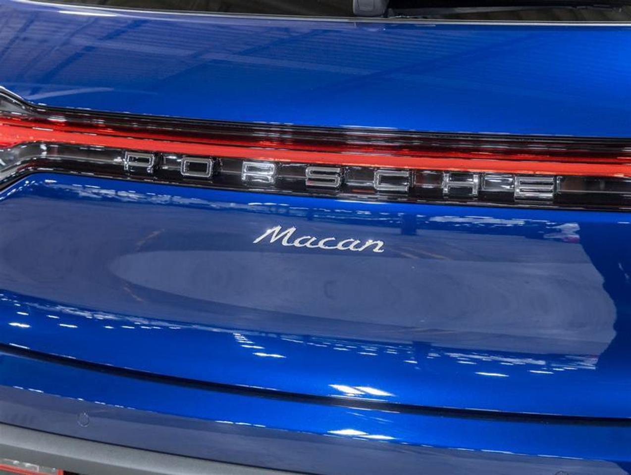 2026 Porsche Macan  Photo
