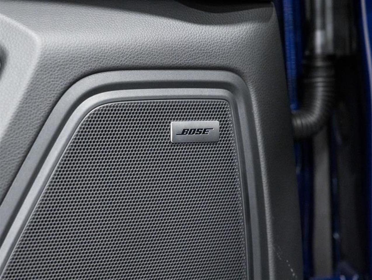 2026 Porsche Macan  Photo