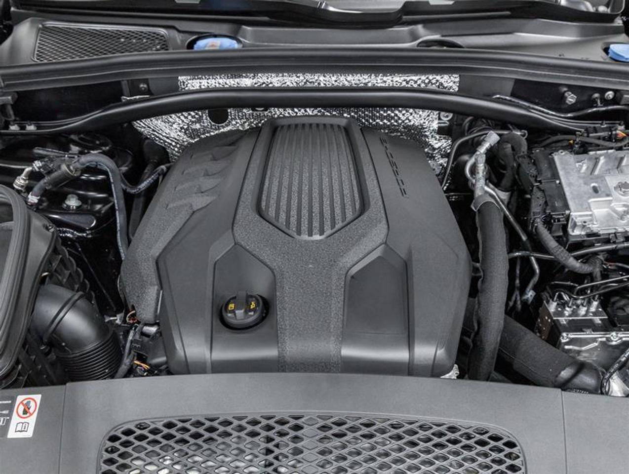 2026 Porsche Macan  Photo