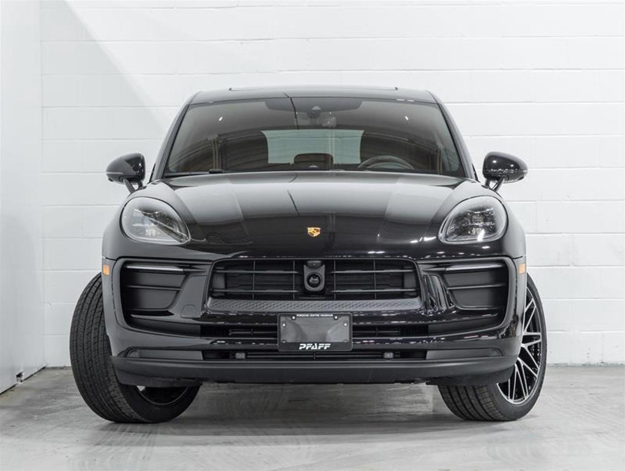 2026 Porsche Macan  Photo
