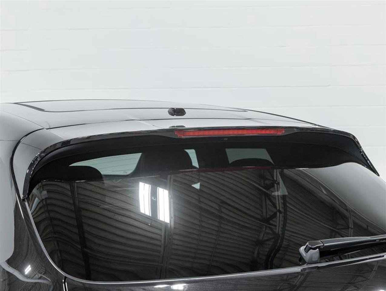 2026 Porsche Macan  Photo