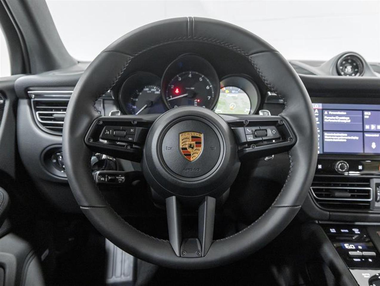 2026 Porsche Macan  Photo