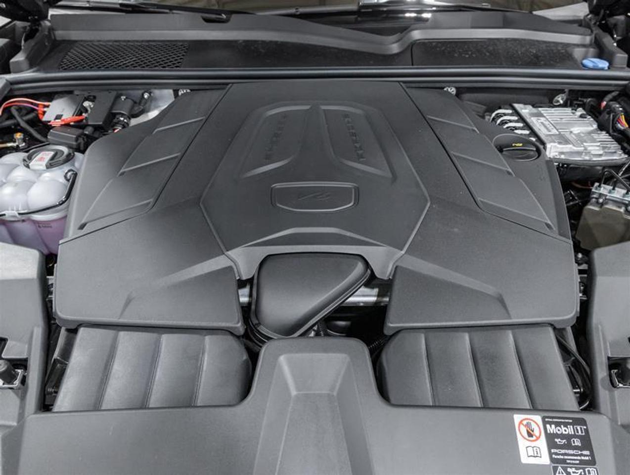 2026 Porsche Cayenne  Photo2