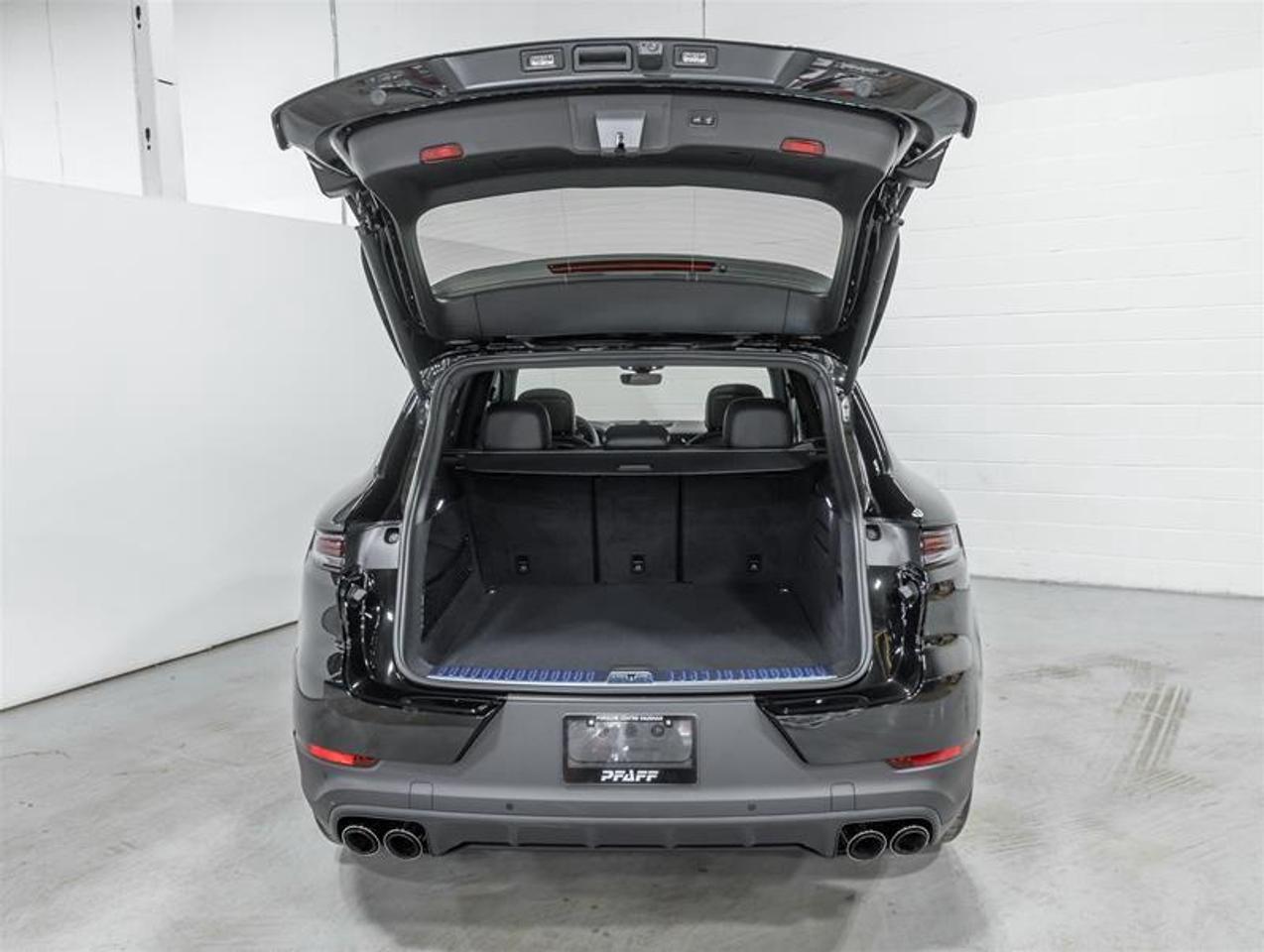 2026 Porsche Cayenne  Photo
