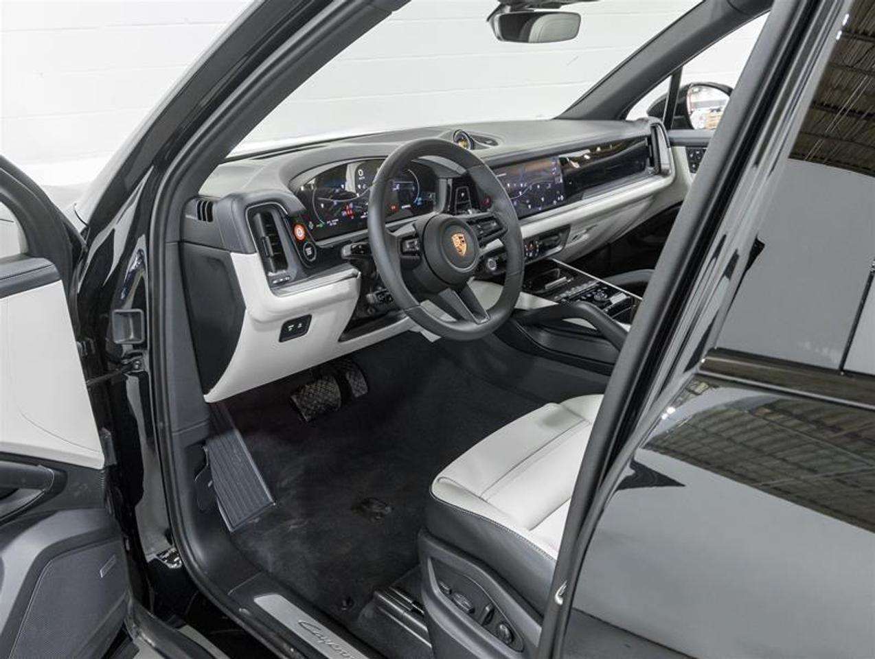 2026 Porsche Cayenne  Photo