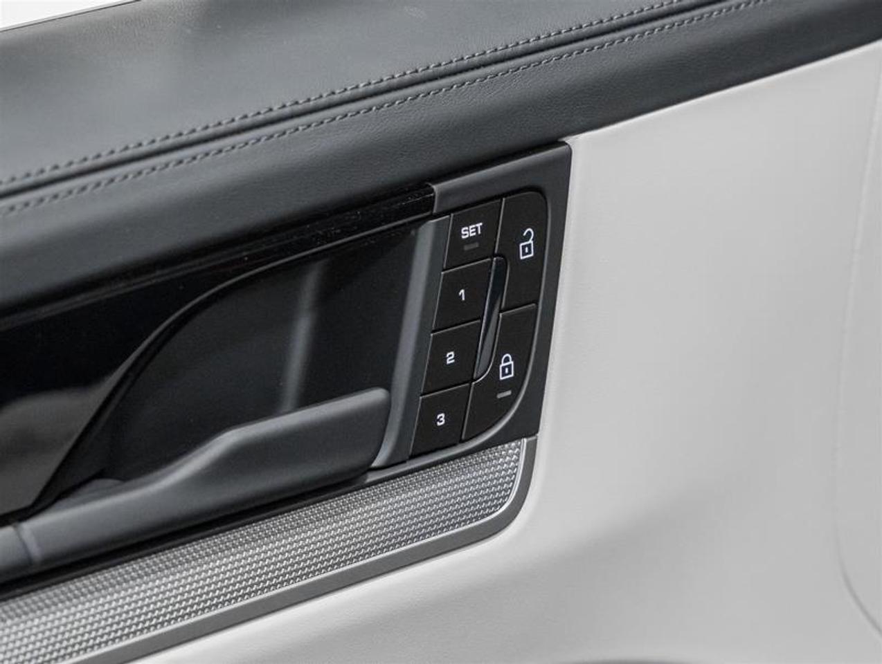 2026 Porsche Cayenne  Photo