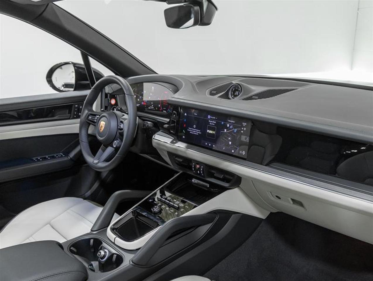 2026 Porsche Cayenne  Photo