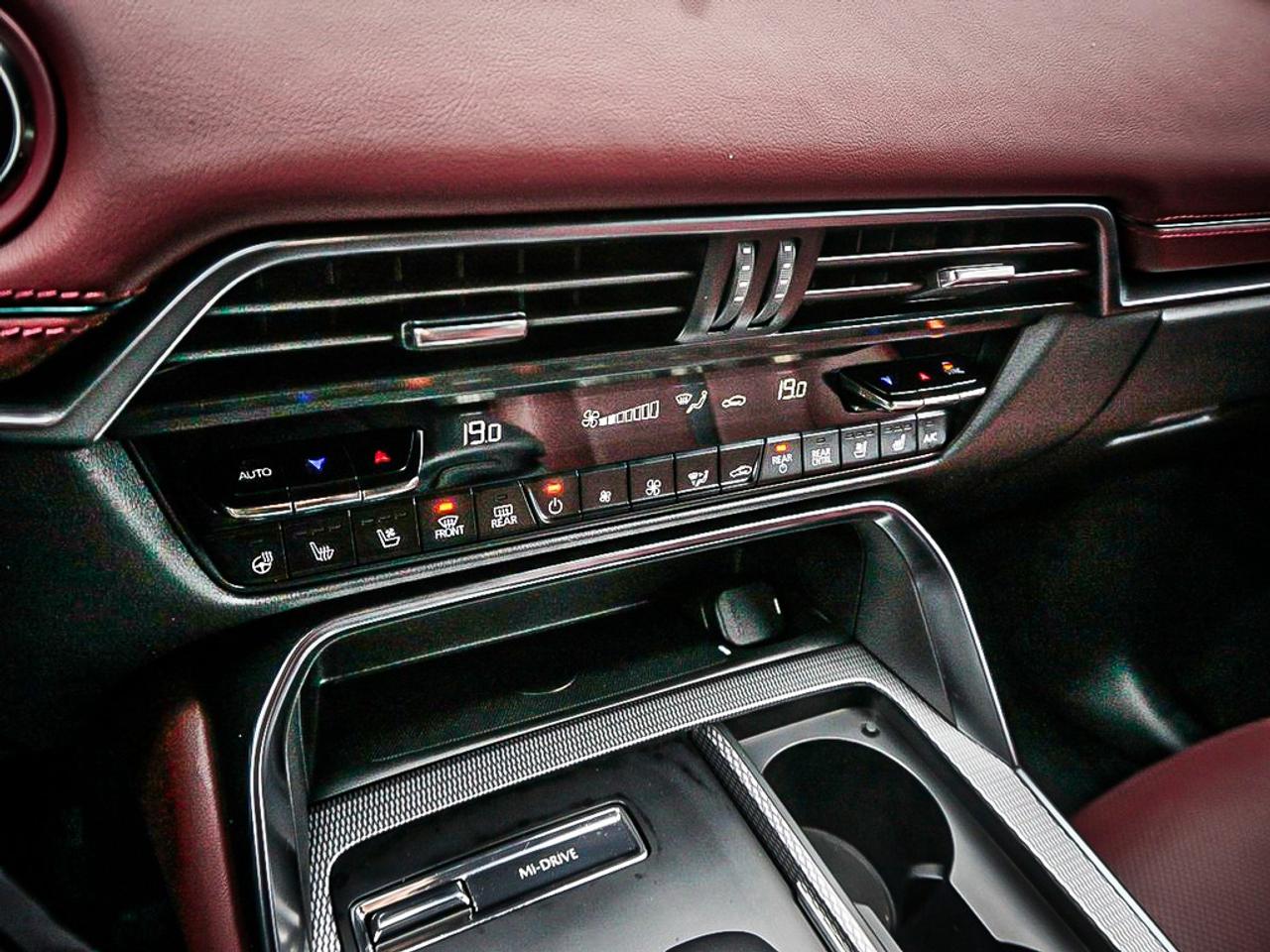 2025 Mazda CX-70 MHEV  Photo