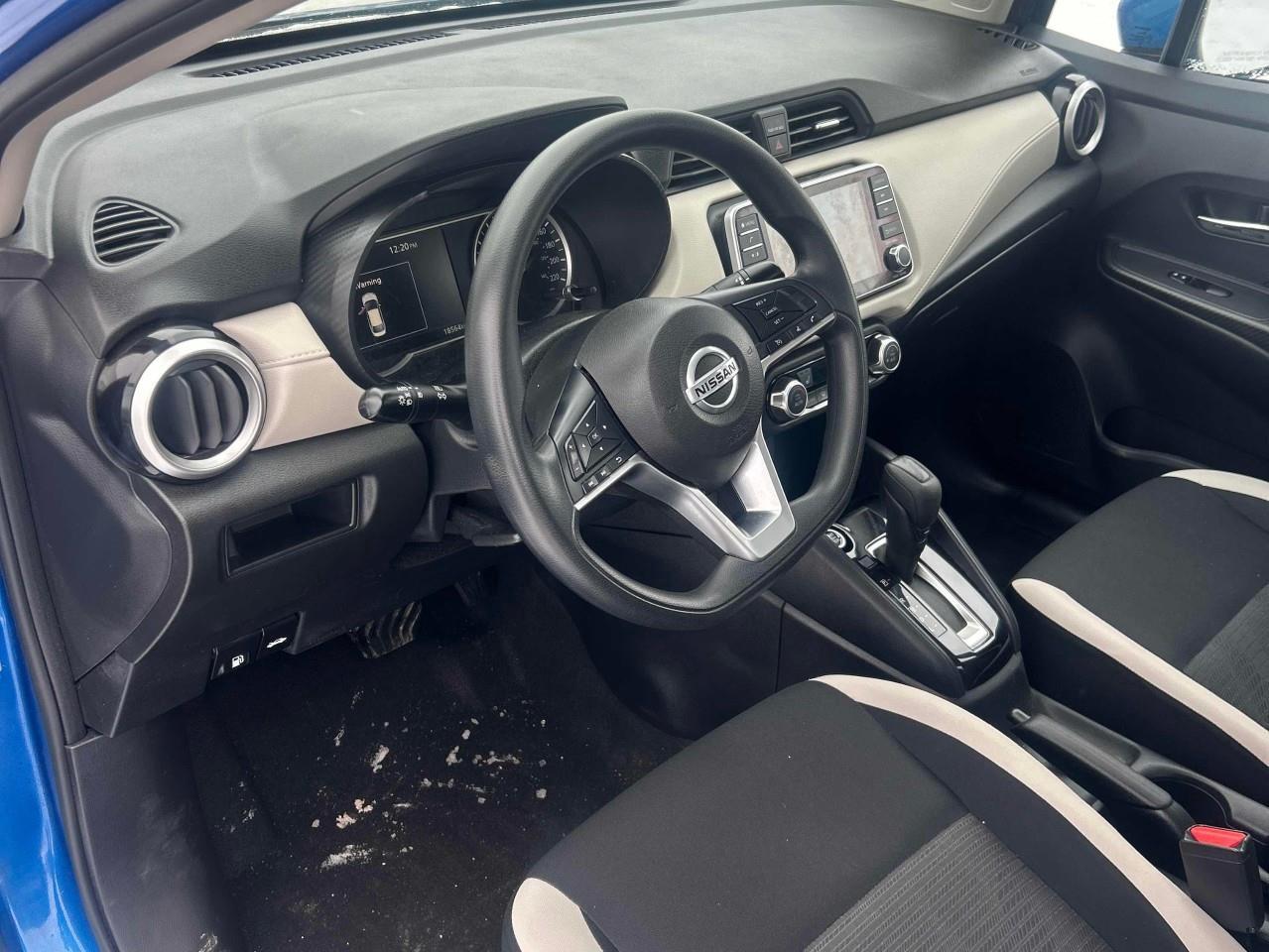 2022 Nissan Versa SV 4dr Sedan Photo