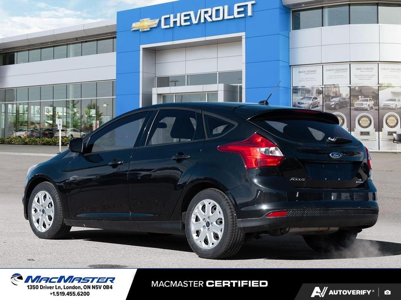 2013 Ford Focus SE 4dr Hatchback Photo3