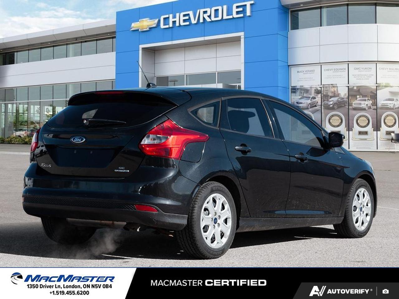 2013 Ford Focus SE 4dr Hatchback Photo
