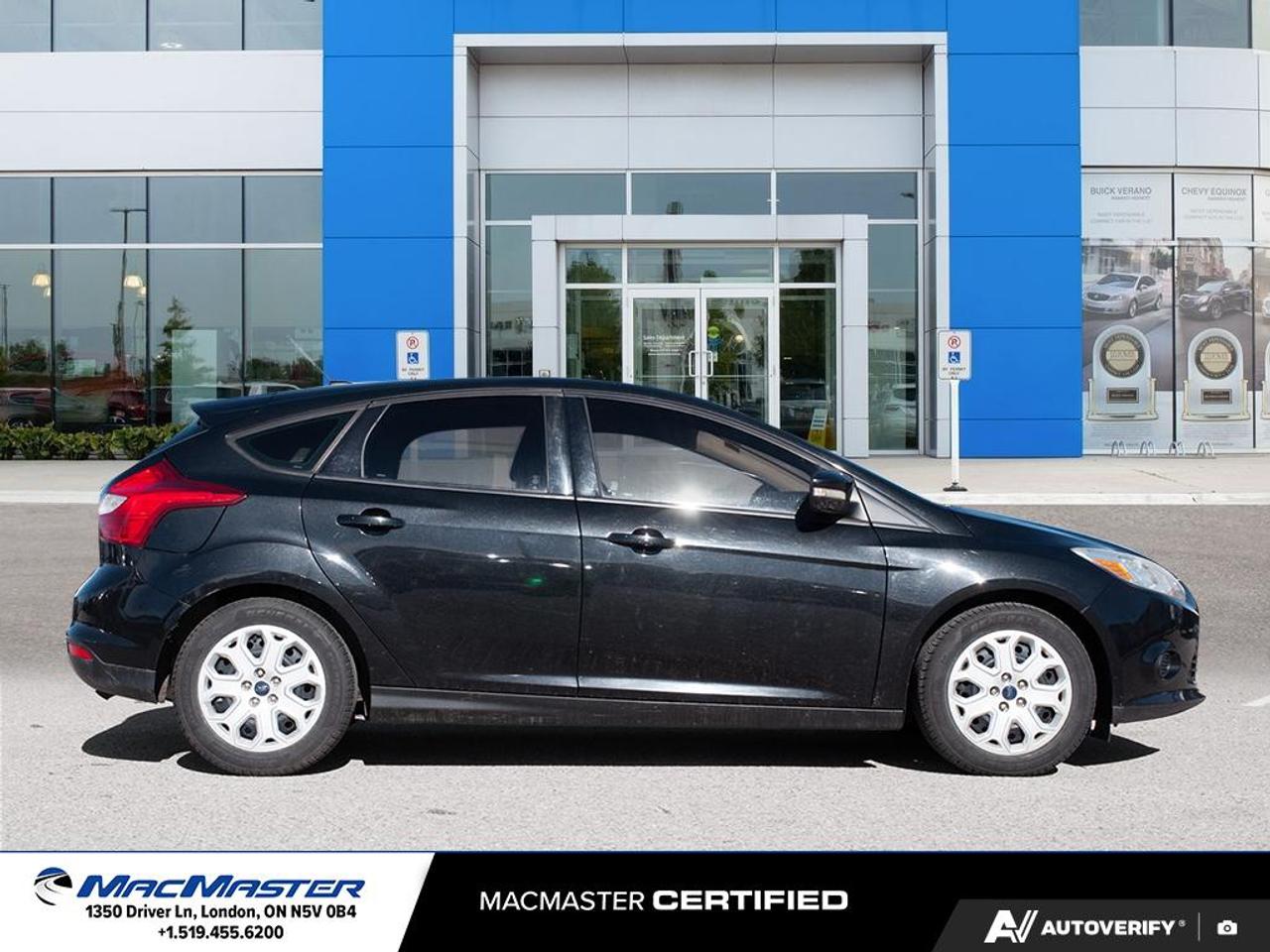 2013 Ford Focus SE 4dr Hatchback Photo