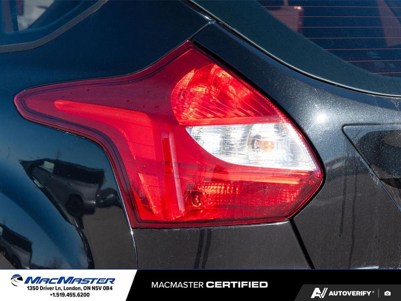 2013 Ford Focus SE 4dr Hatchback Photo