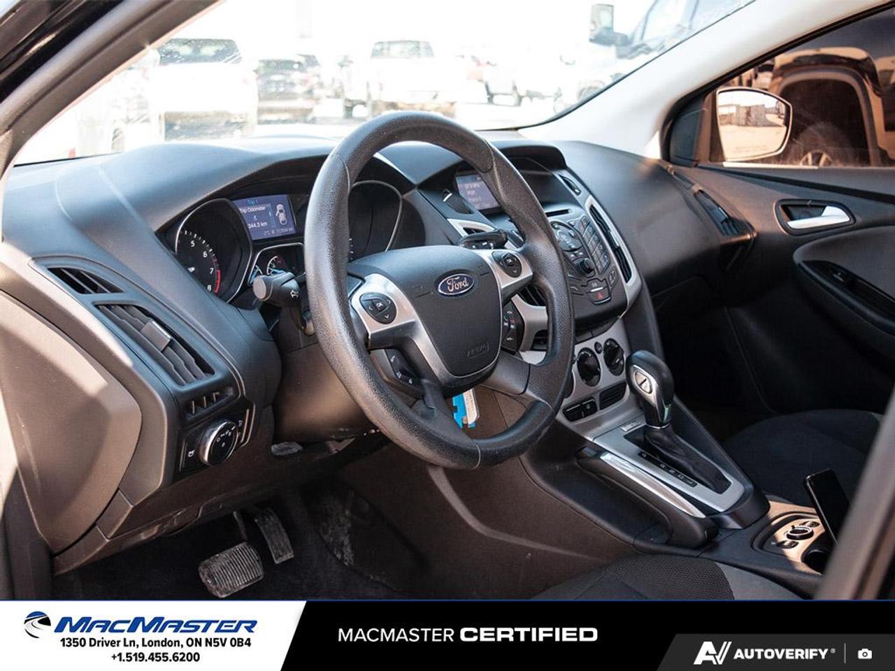 2013 Ford Focus SE 4dr Hatchback Photo