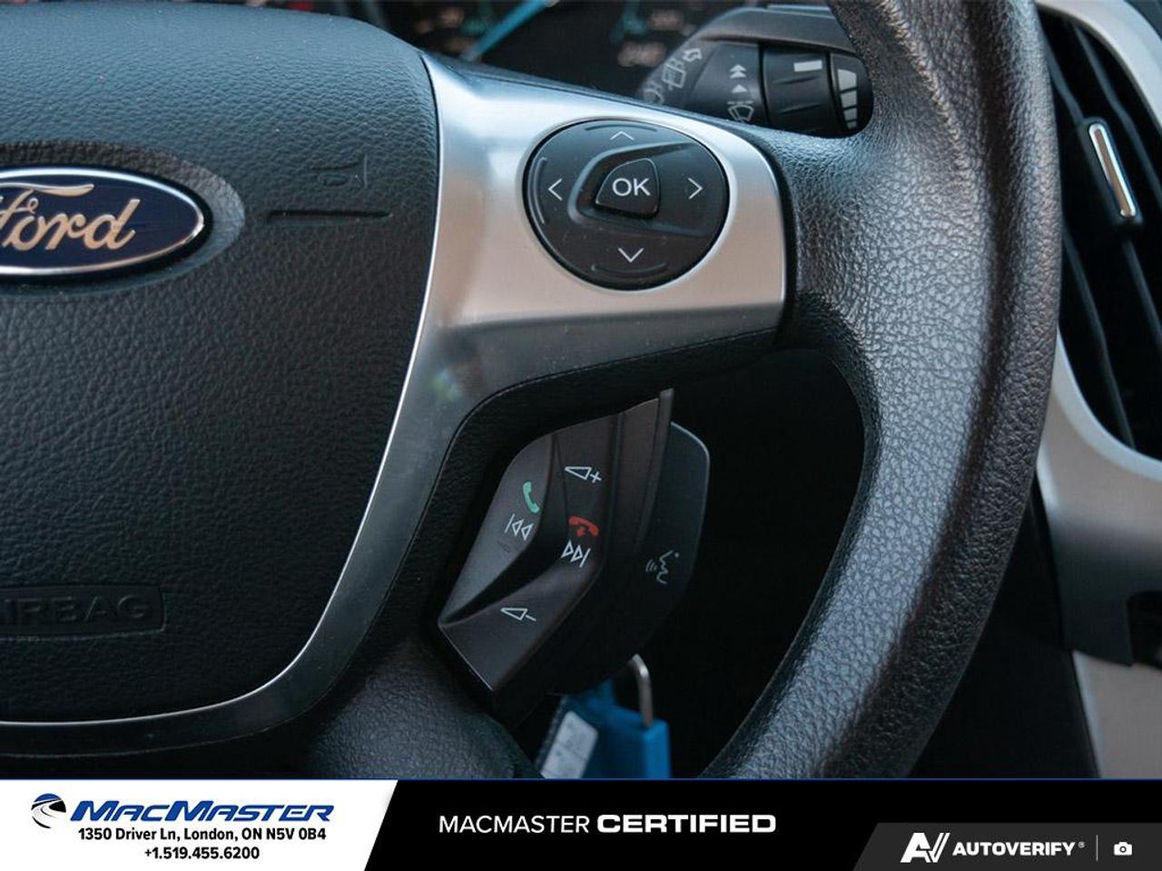 2013 Ford Focus SE 4dr Hatchback Photo