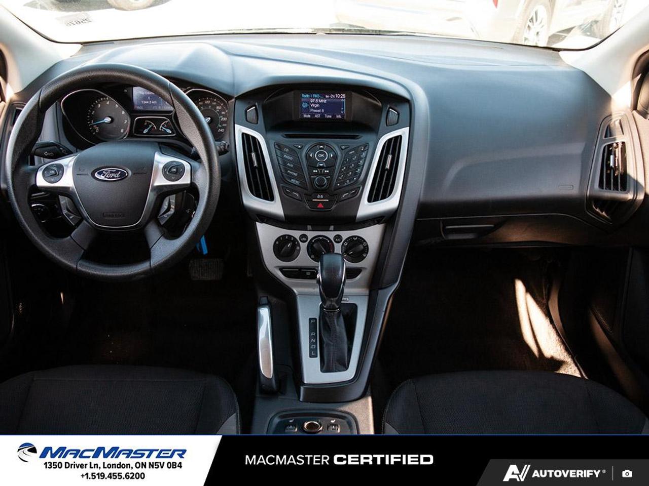 2013 Ford Focus SE 4dr Hatchback Photo