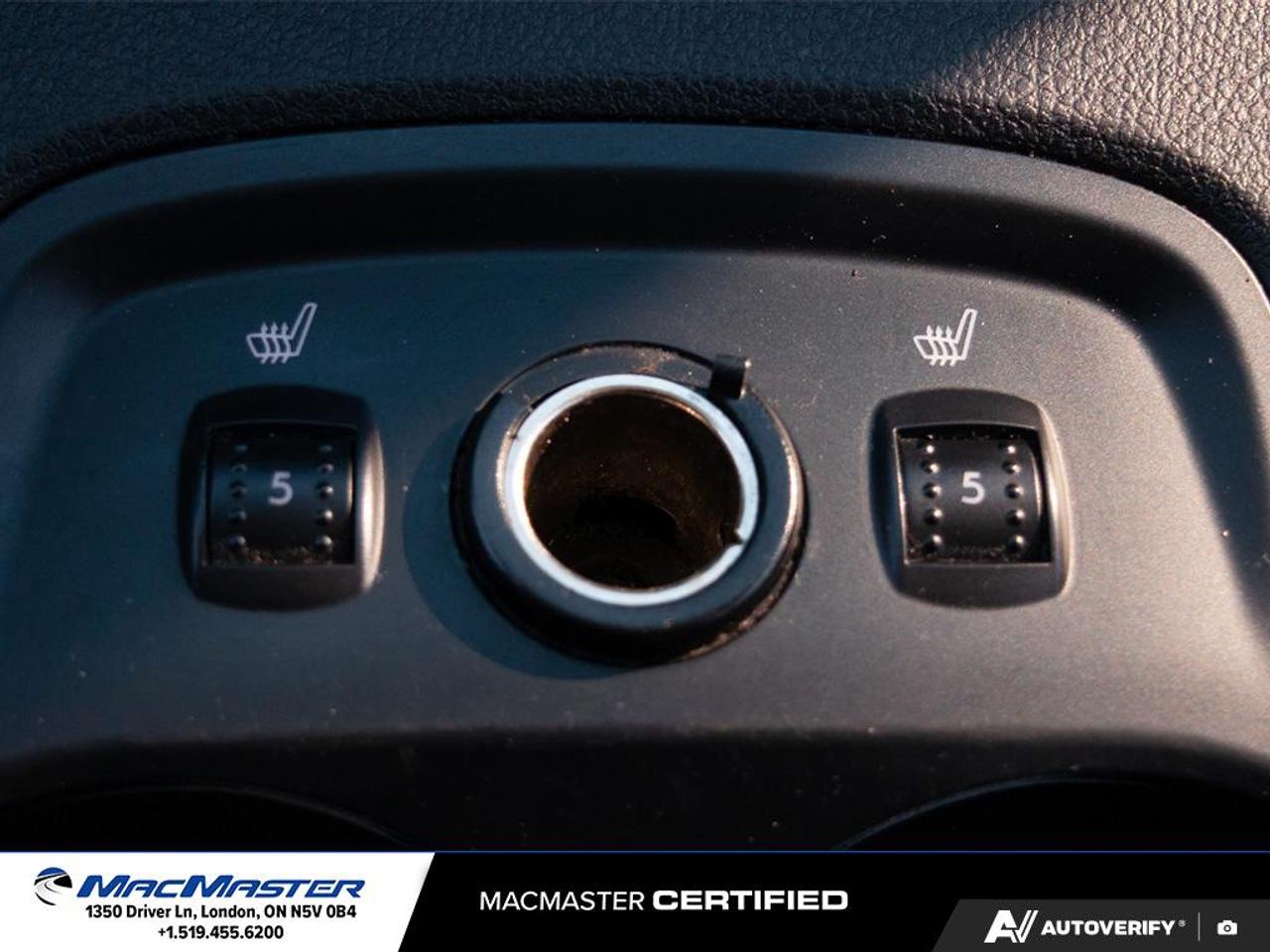 2013 Ford Focus SE 4dr Hatchback Photo