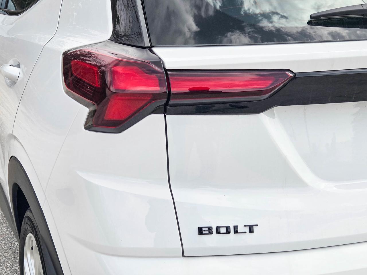 2027 Chevrolet Bolt LT Photo