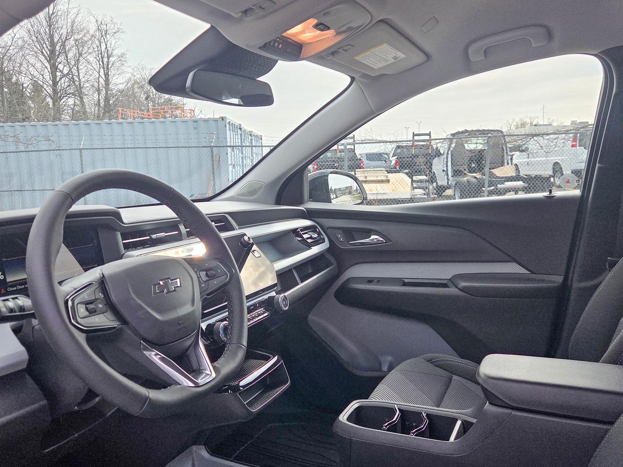 2027 Chevrolet Bolt LT Photo