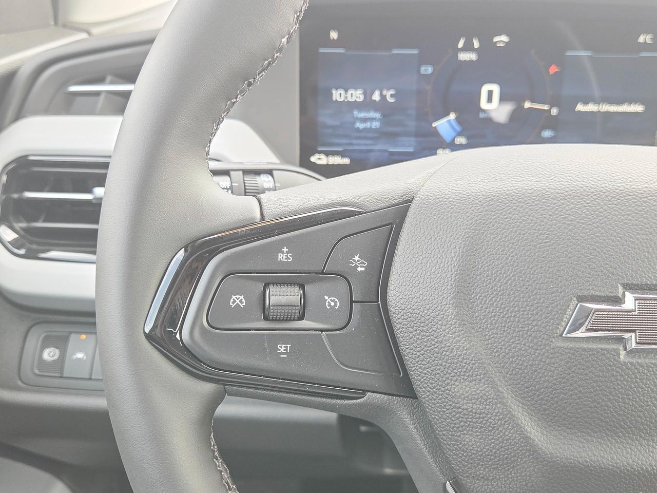 2027 Chevrolet Bolt LT Photo