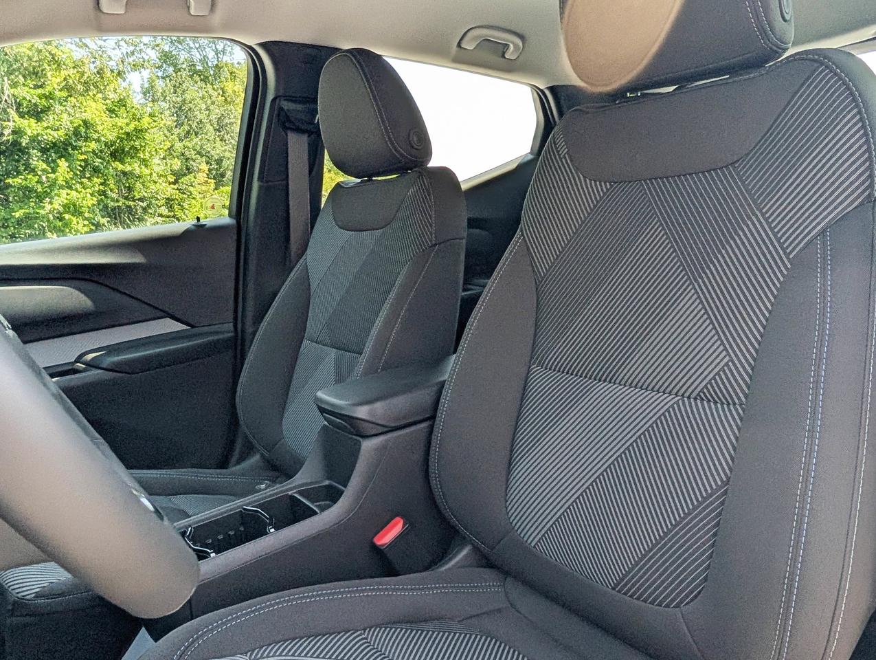 2027 Chevrolet Bolt LT Photo