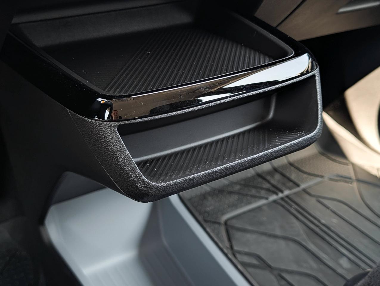 2027 Chevrolet Bolt LT Photo