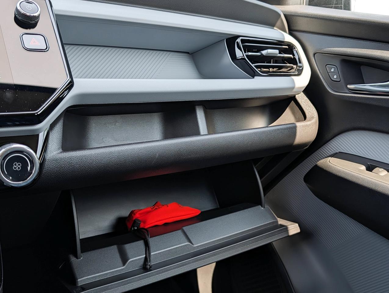 2027 Chevrolet Bolt LT Photo