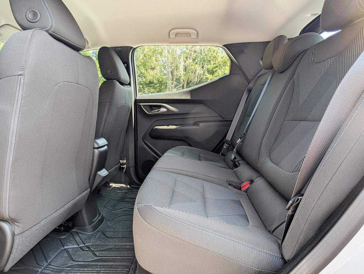2027 Chevrolet Bolt LT Photo