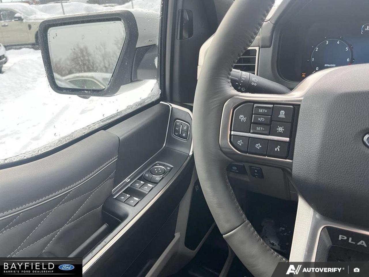 2025 Ford F-150 Platinum Photo