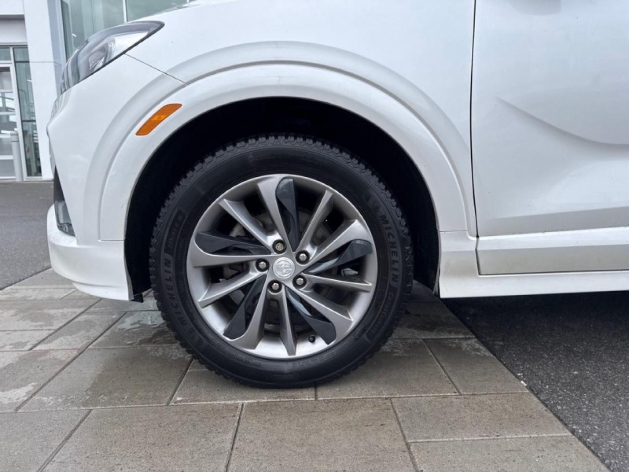 2020 Buick Encore GX SELECT Photo