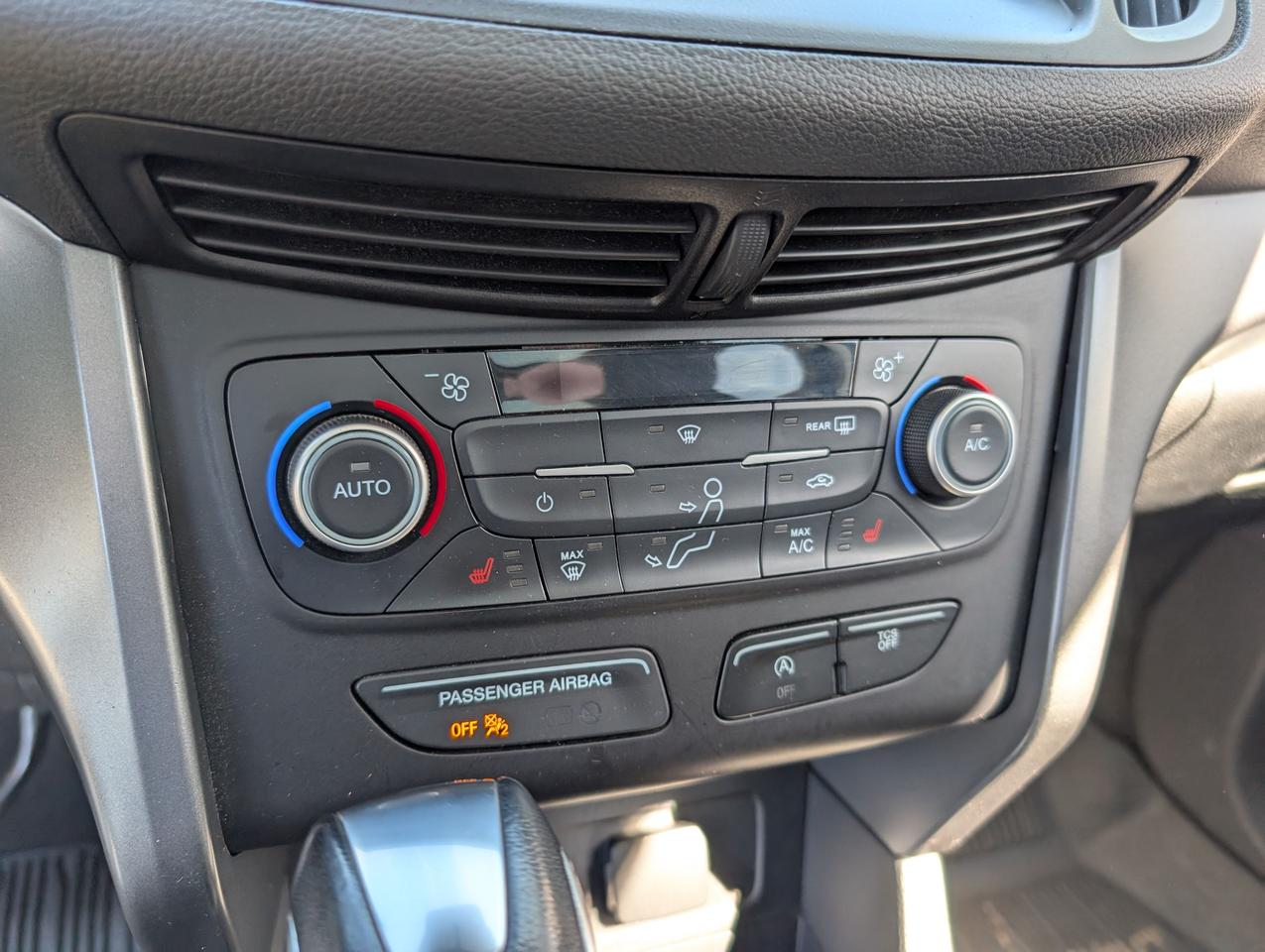 2018 Ford Escape 300A Photo