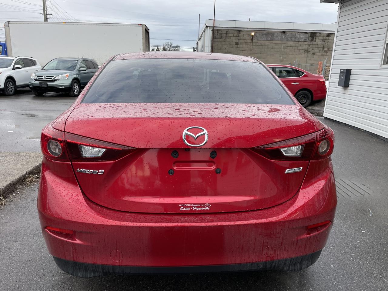 2018 Mazda MAZDA3 GS Photo