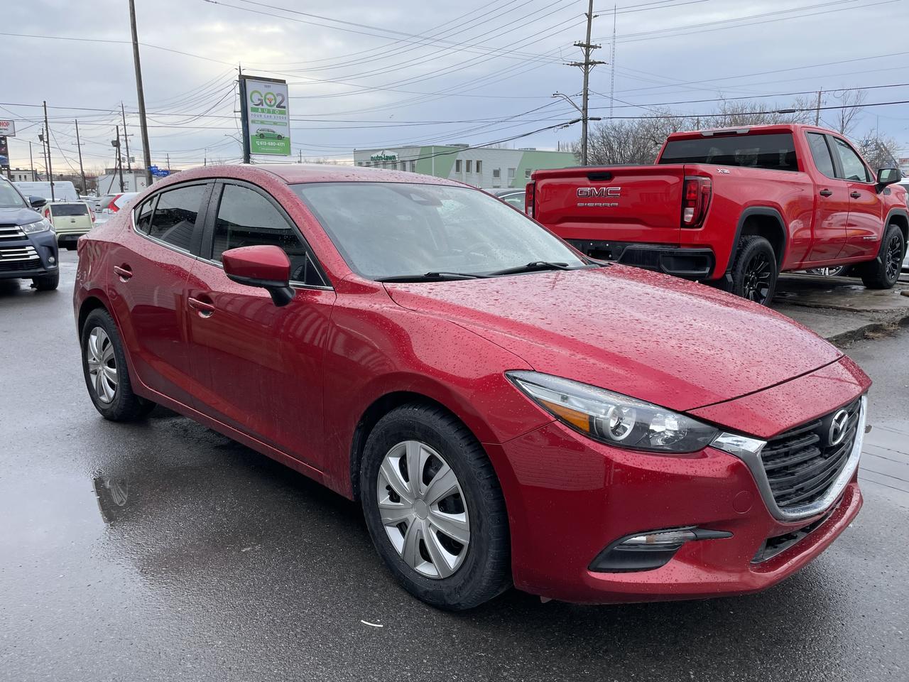 2018 Mazda MAZDA3 GS Photo2