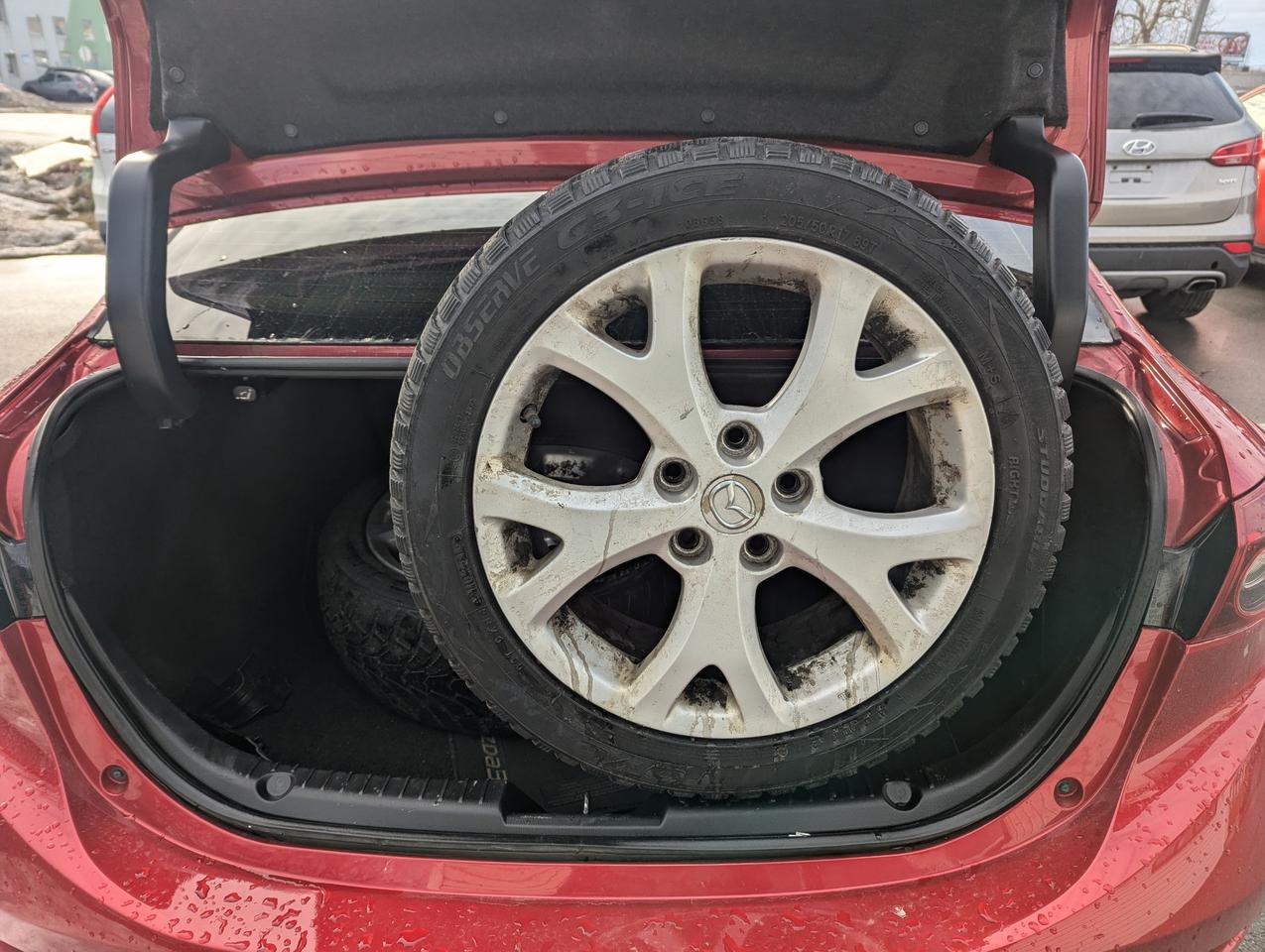 2018 Mazda MAZDA3 GS Photo