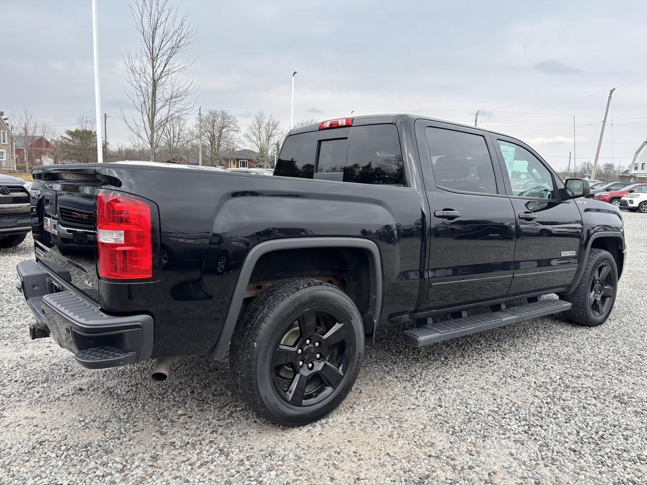 2017 GMC Sierra 1500 SLE ~Safety included~ Photo