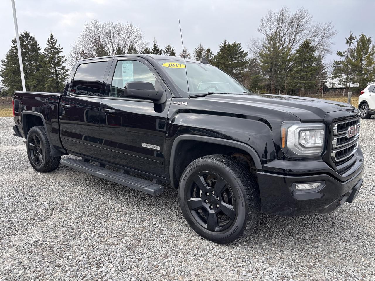 2017 GMC Sierra 1500 SLE ~Safety included~ Photo