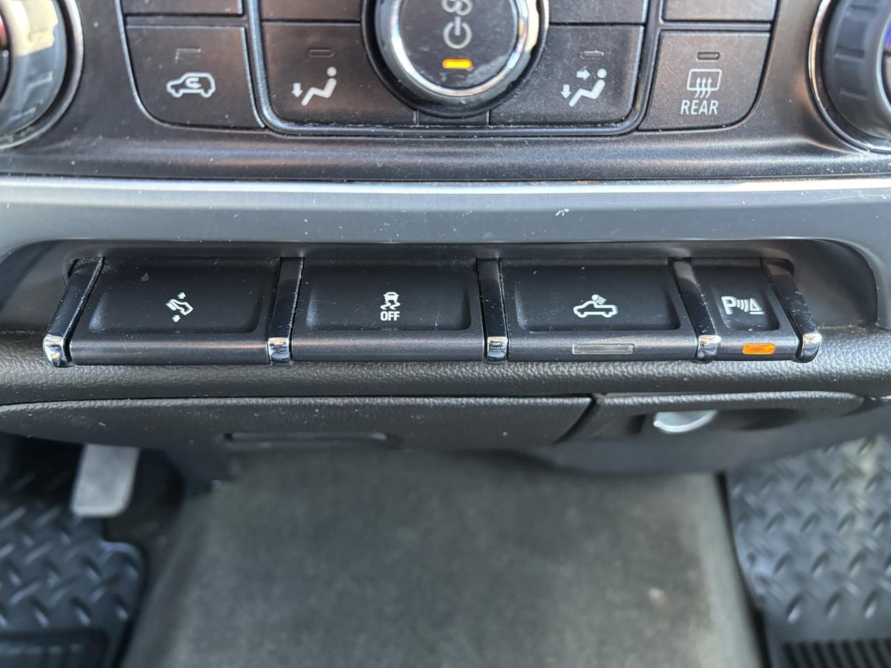2017 GMC Sierra 1500 SLE ~Safety included~ Photo