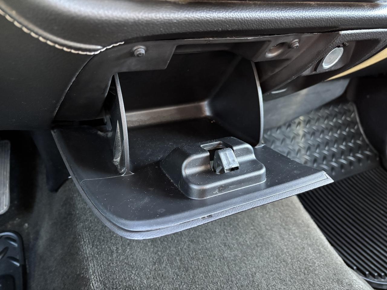2017 GMC Sierra 1500 SLE ~Safety included~ Photo