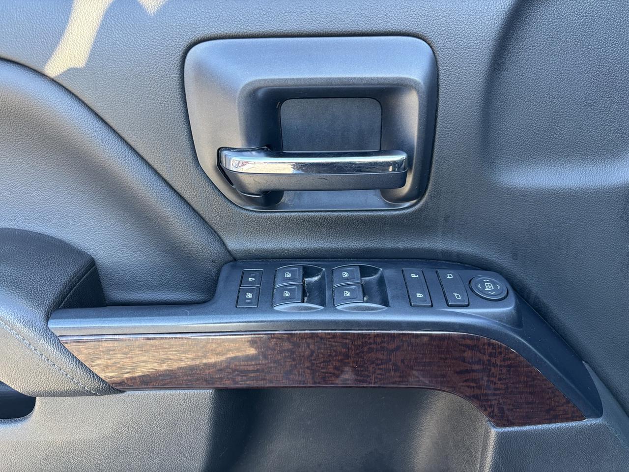 2017 GMC Sierra 1500 SLE ~Safety included~ Photo